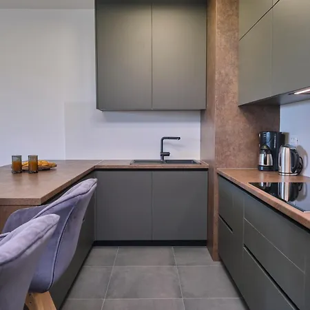 Tropic Night By Litto Apartment